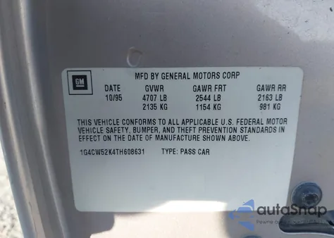 1996 Buick Park Avenue z USA, uszkodzony, nr VIN 1G4CW52K4TH608631